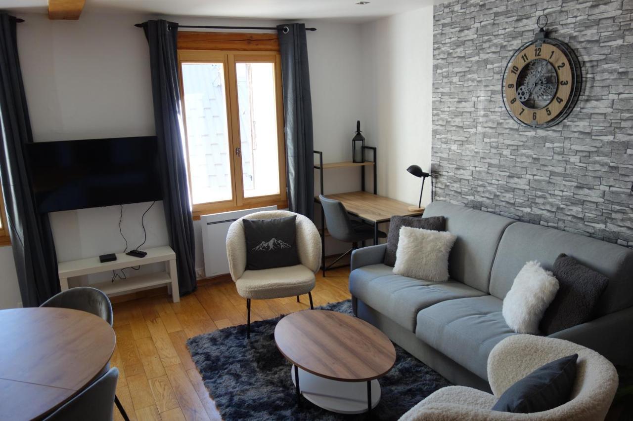 Chez Petit Louis- Appart Centre Ville Jusqu'A 6 Personnes บรีอองซง ภายนอก รูปภาพ