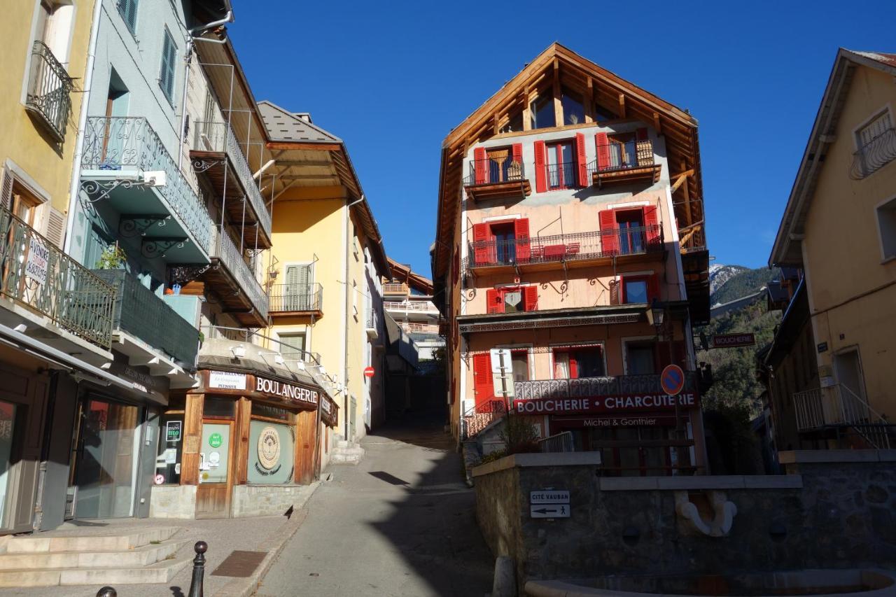 Chez Petit Louis- Appart Centre Ville Jusqu'A 6 Personnes บรีอองซง ภายนอก รูปภาพ