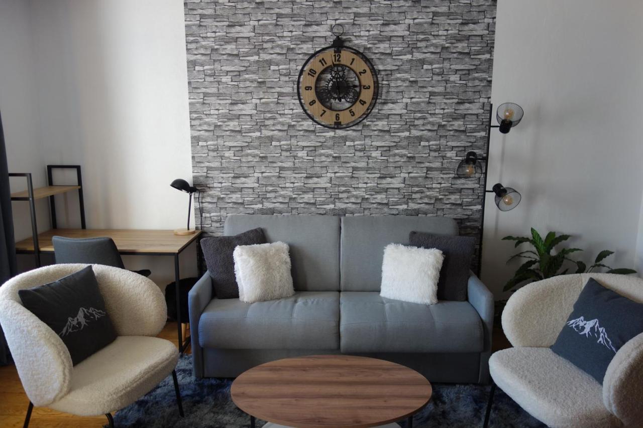 Chez Petit Louis- Appart Centre Ville Jusqu'A 6 Personnes บรีอองซง ภายนอก รูปภาพ